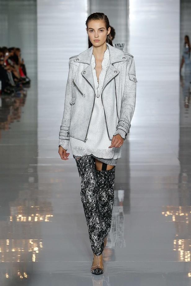 عرض أزياء Balmain لربيع وصيف 2019