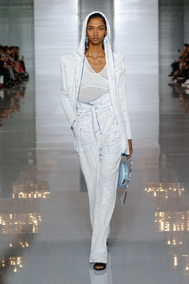 عرض أزياء Balmain لربيع وصيف 2019