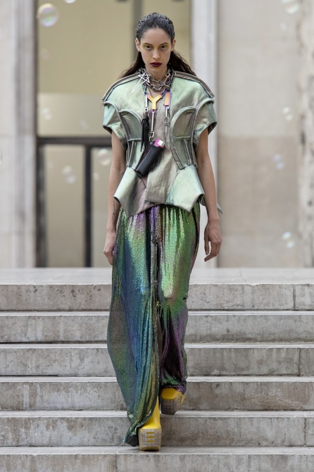 اسبوع الموضة في باريس 2019 مجموعة RICK OWENS لربيع وصيف 2020