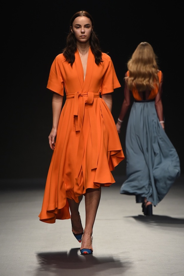 أبرز عروض ازياء فاشن فوروورد في دبي لعام 2017