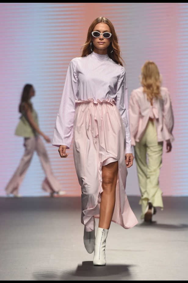 أبرز عروض ازياء فاشن فوروورد في دبي لعام 2017