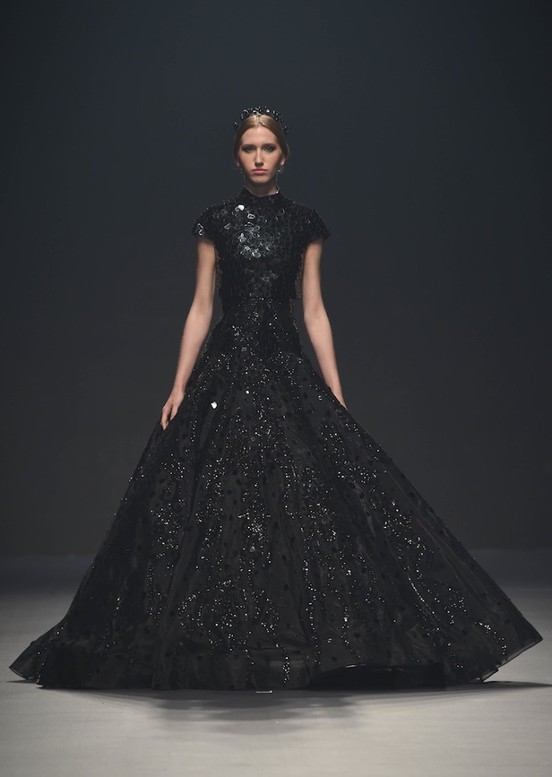 أبرز عروض أزياء "فاشن فوروود" في دبي لعام 2017