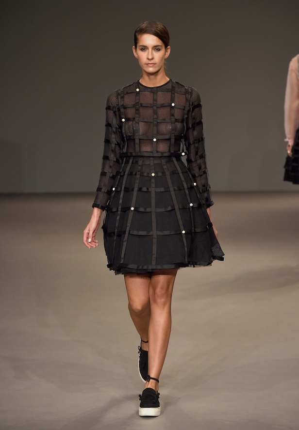 أبرز عروض أزياء "فاشن فوروود" في دبي لعام 2017