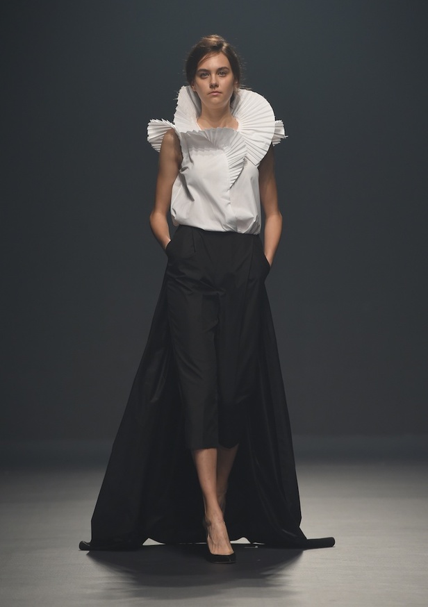 أبرز عروض أزياء "فاشن فوروود" في دبي لعام 2017