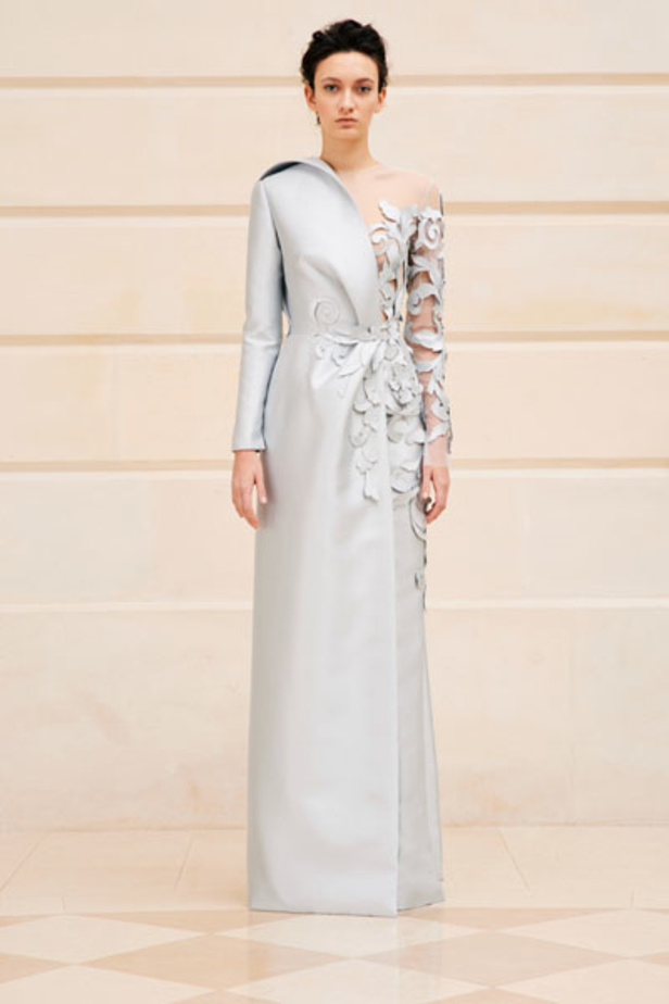 مجموعة رامي العلي لربيع وصيف 2018.. تصاميم تحكي قصة الفن والرقي