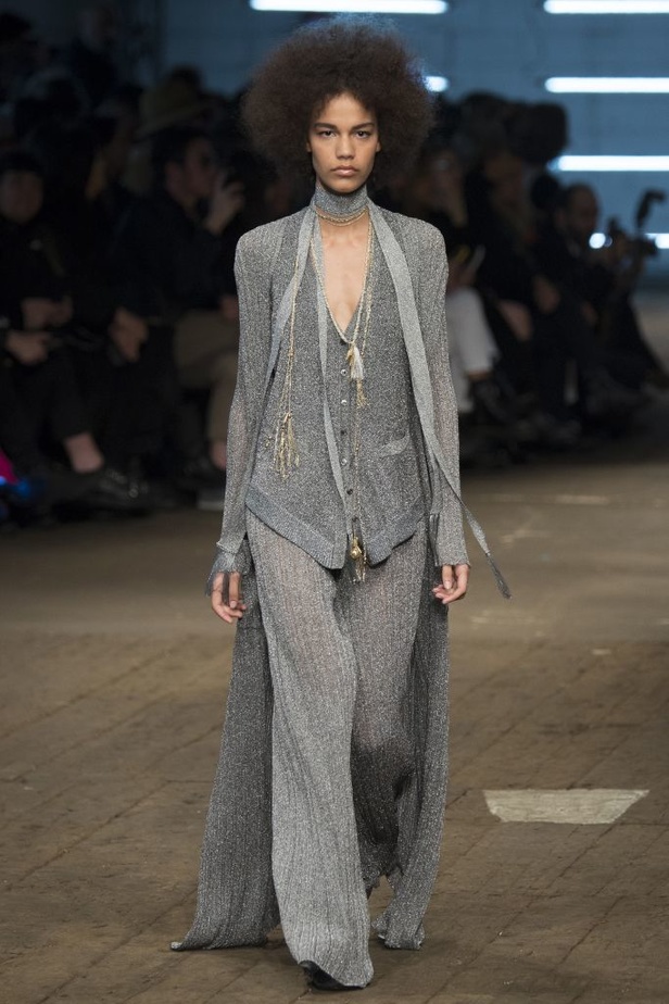 عرض أزياء دار ميسوني لخريف وشتاء 2016-2017