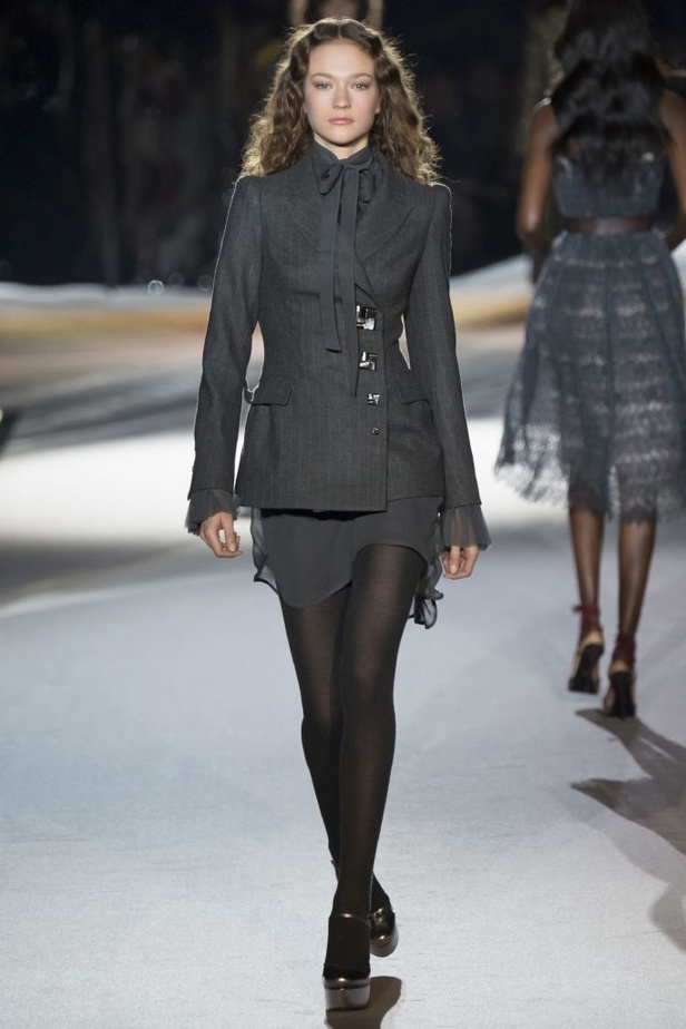 عرض ارمانو سيرفينيو لخريف وشتاء 2016-2017