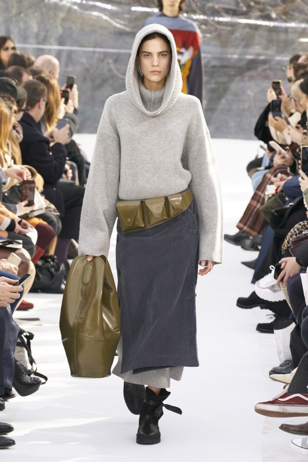 مجموعة KENZO لخريف وشتاء 2020-2021 خلال اسبوع الموضة في باريس