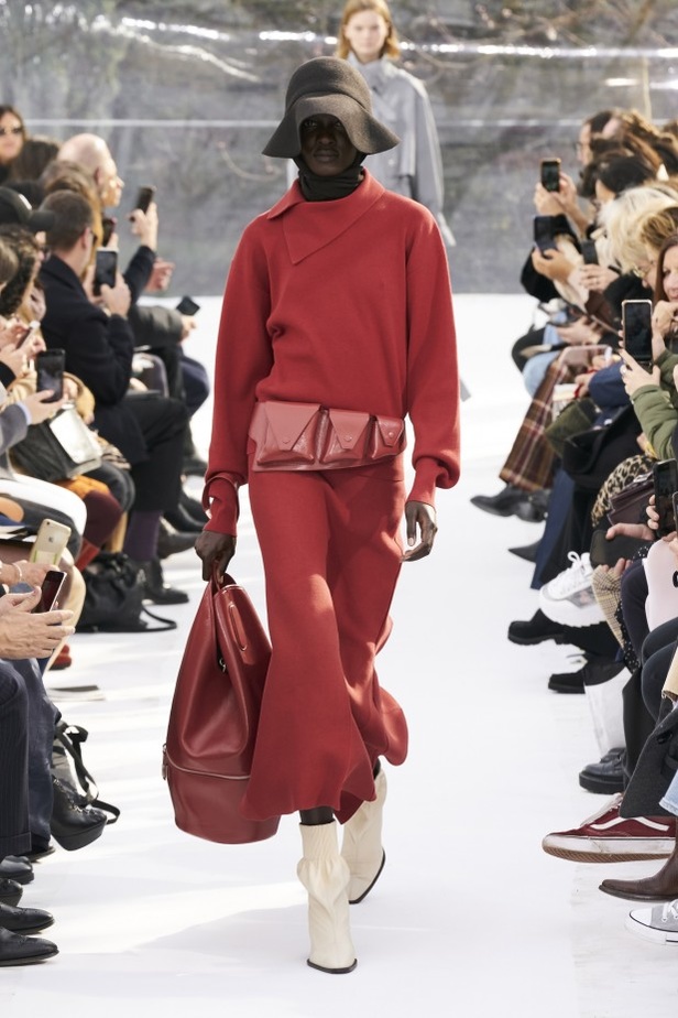 مجموعة KENZO لخريف وشتاء 2020-2021 خلال اسبوع الموضة في باريس