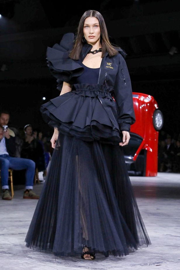 مجموعة Off White لموسم خريف وشتاء 2020-2021