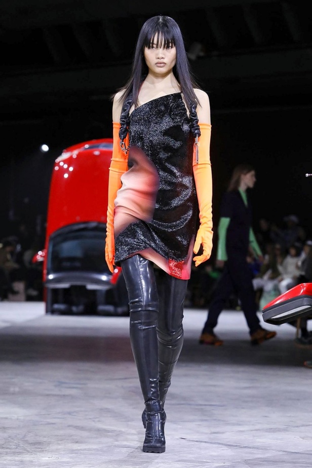 مجموعة Off White لموسم خريف وشتاء 2020-2021