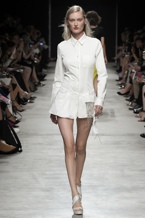 مجموعة Guy Laroche لربيع وصيف 2017