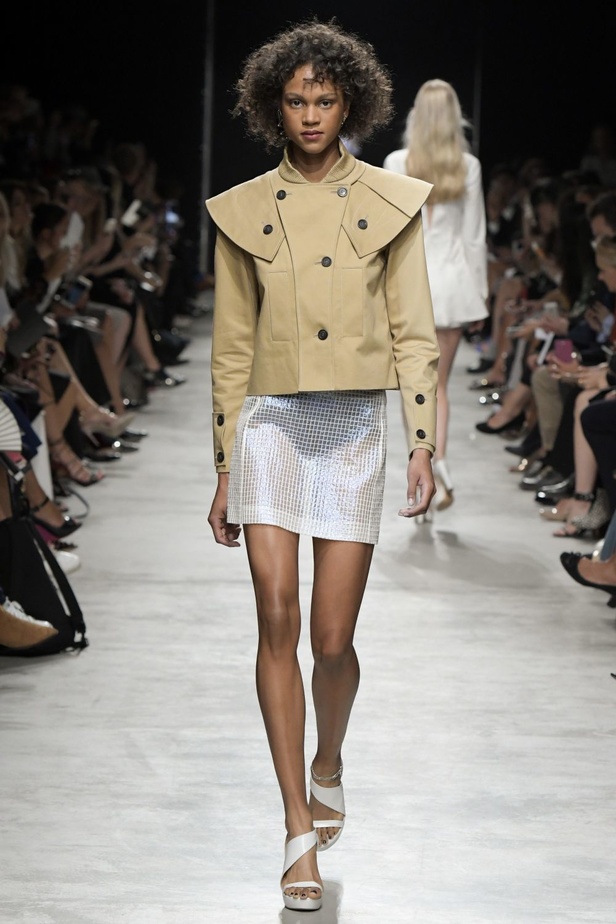 مجموعة Guy Laroche لربيع وصيف 2017