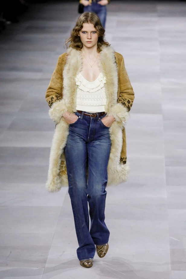 اسبوع الموضة في باريس 2019 أزياء  CELINE الفاخرة لربيع وصيف 2020