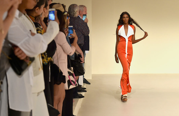 "فاشن فوروورد" يختتم فعالياته بتميّز وتألق أبرز المصممين