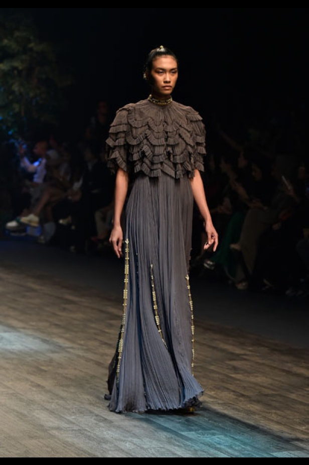 "فاشن فوروورد" يختتم فعالياته بتميّز وتألق أبرز المصممين