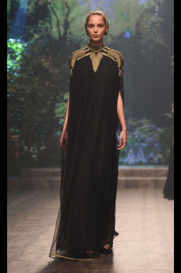 "فاشن فوروورد" يختتم فعالياته بتميّز وتألق أبرز المصممين