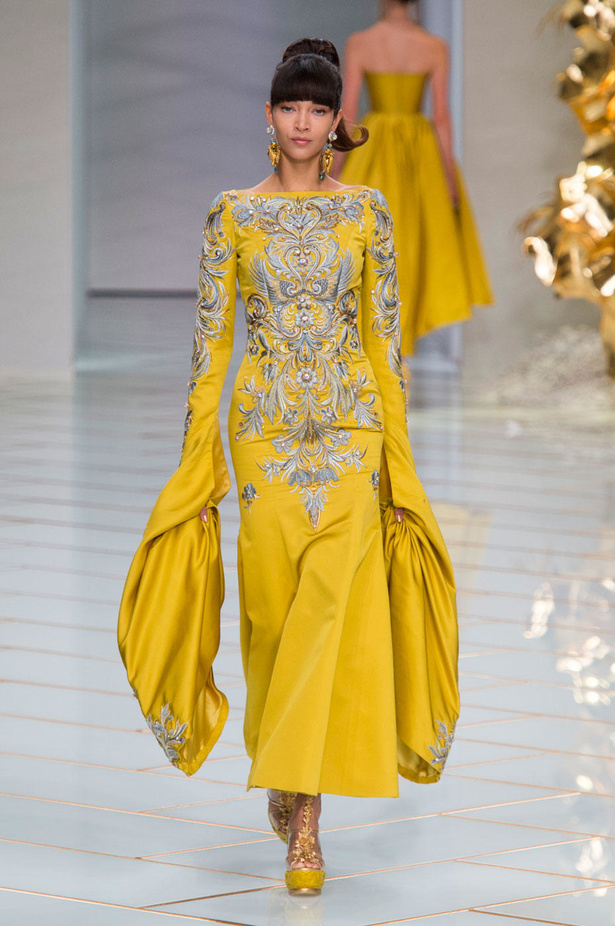مجموعة Guo Pei للأزياء الفاخرة لربيع وصيف 2016