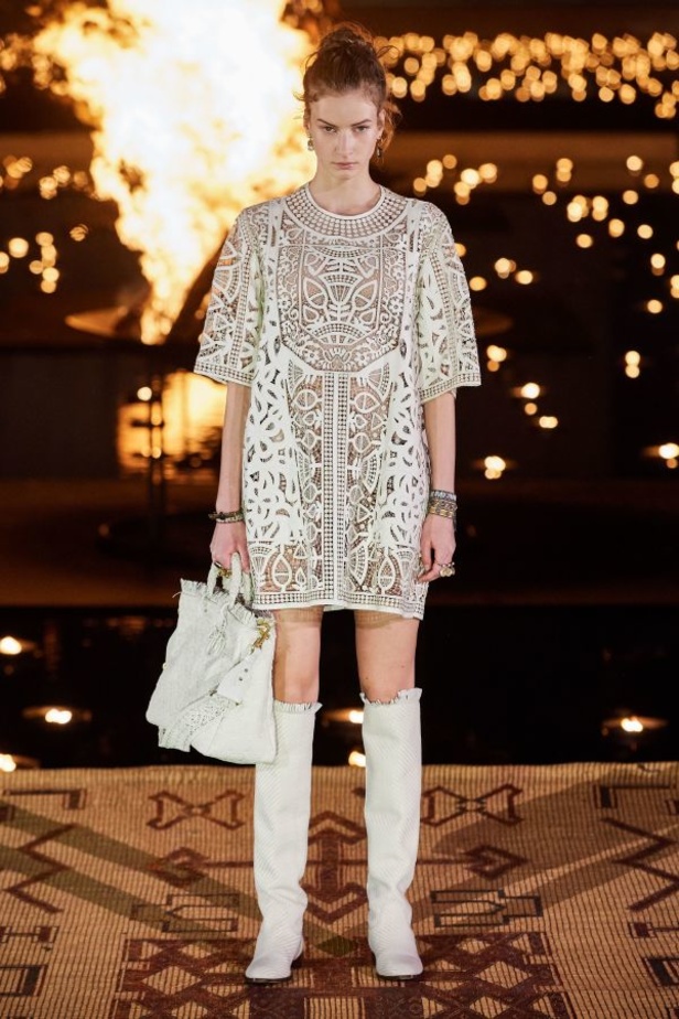 أزياء ديور كروز 2020 أضاءت مراكش.. بمجموعة متميّزة تخطف الأنفاس