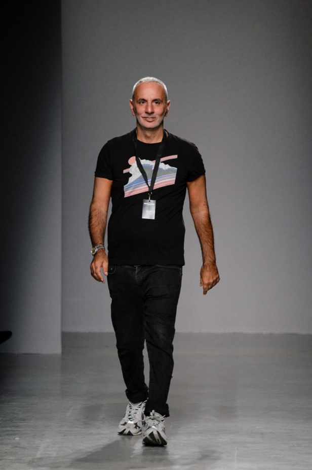 مجموعة Rochas لموسم ربيع وصيف 2017 