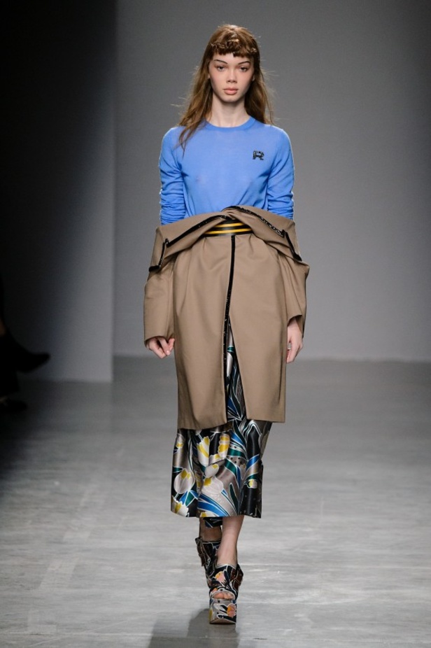 مجموعة Rochas لموسم ربيع وصيف 2017 