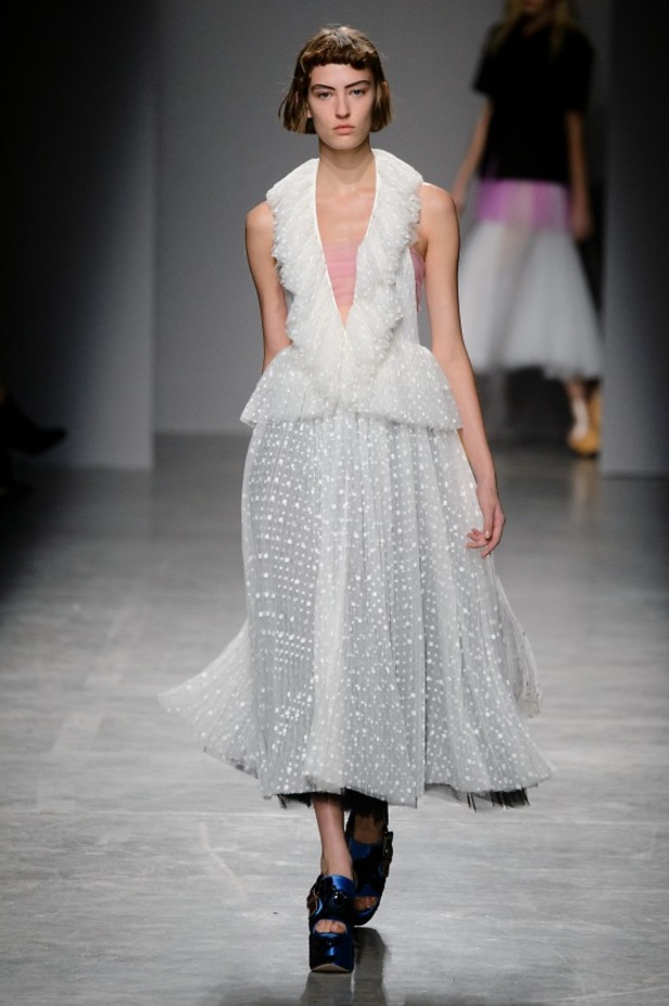 مجموعة Rochas لموسم ربيع وصيف 2017 