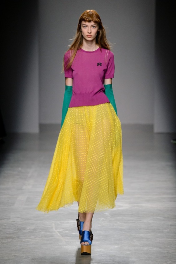 مجموعة Rochas لموسم ربيع وصيف 2017 