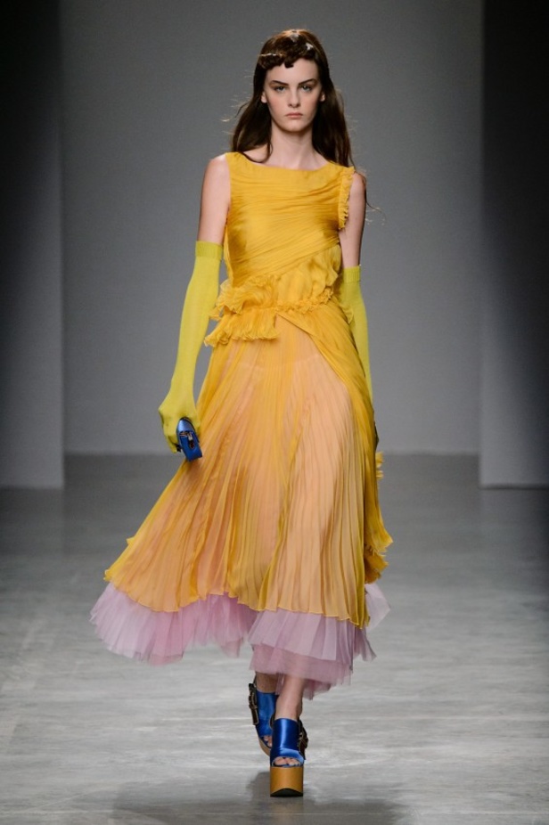 مجموعة Rochas لموسم ربيع وصيف 2017 