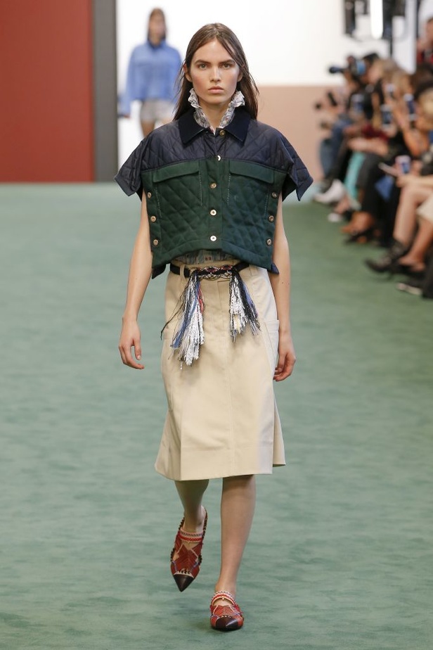 عرض أزياء Carven للأزياء الجاهزة لربيع وصيف 2018 !