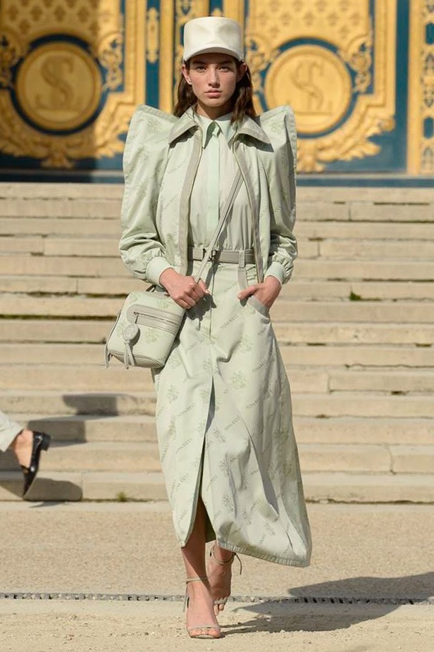 عرض أزياء Nina Ricci لموسم ربيع وصيف ٢٠١٨ !