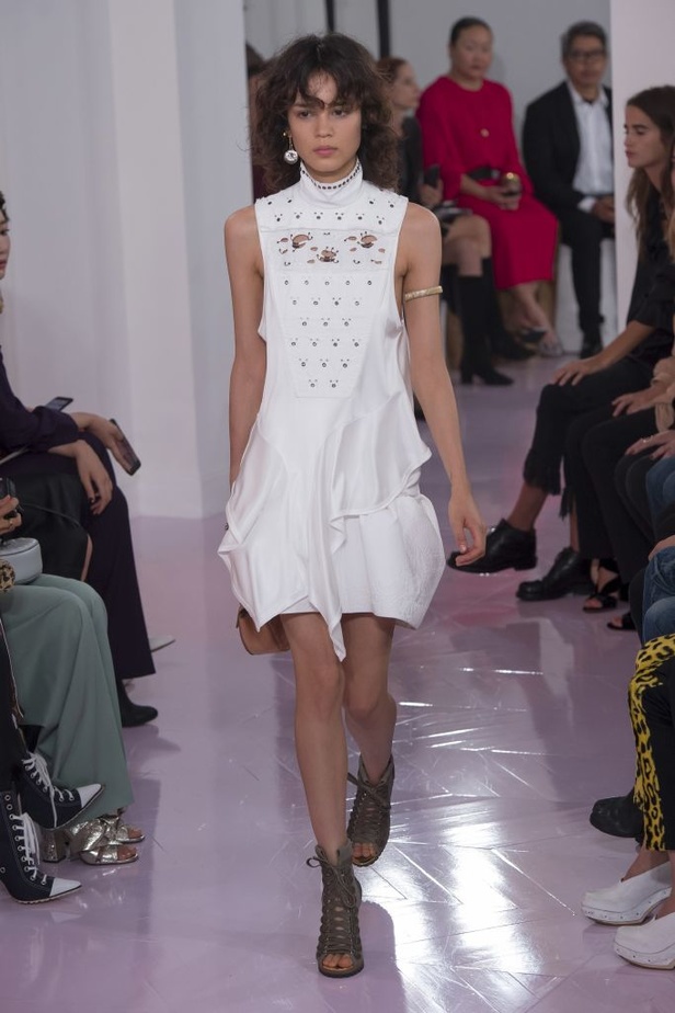 عرض كلوي لربيع وصيف 2018 في اسبوع الموضة بباريس