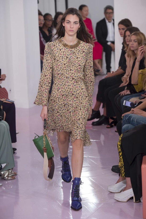عرض كلوي لربيع وصيف 2018 في اسبوع الموضة بباريس