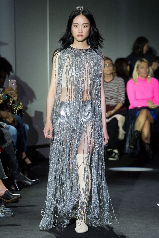 مجموعة باكو رابان لربيع وصيف 2018‏