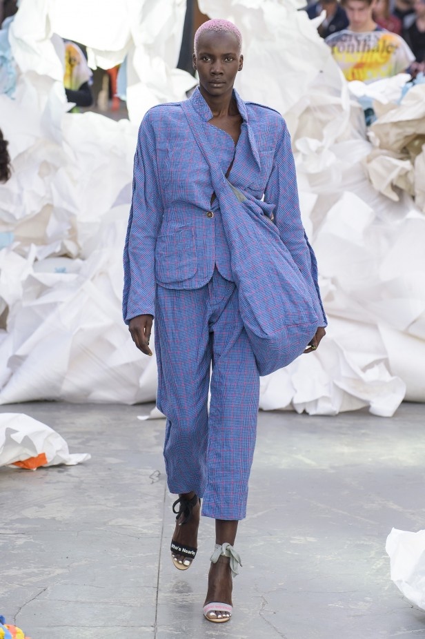 عرض Vivienne Westwood لربيع وصيف 2019