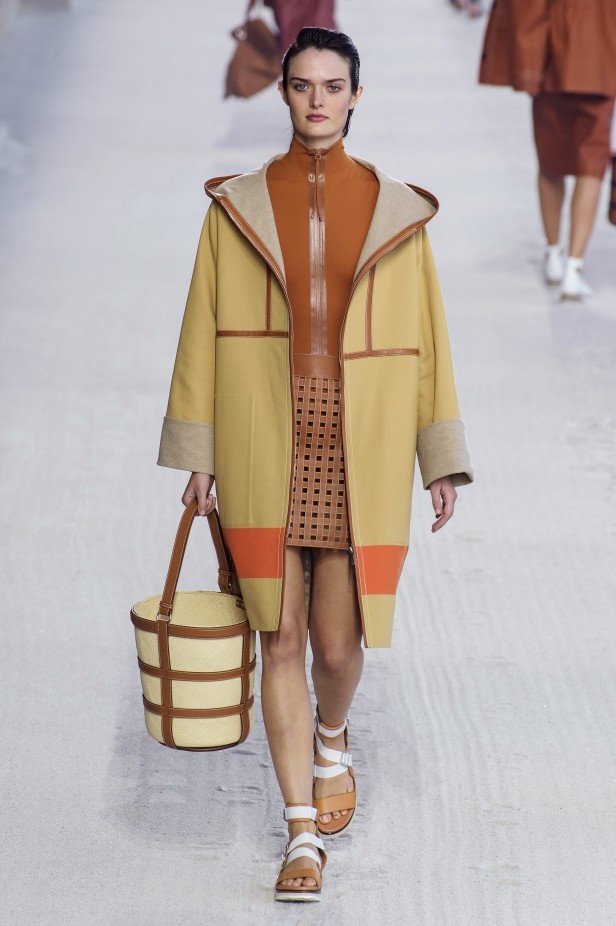 عرض Hermès لربيع وصيف 2019