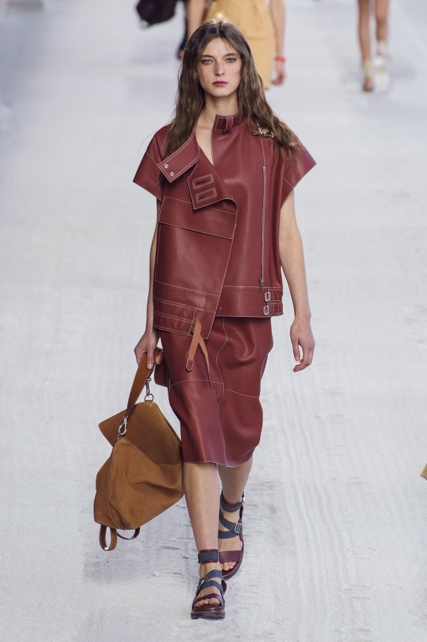 عرض Hermès لربيع وصيف 2019