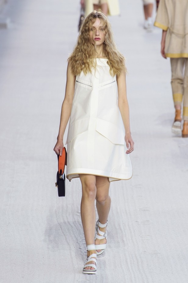 عرض Hermès لربيع وصيف 2019