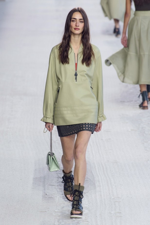 عرض Hermès لربيع وصيف 2019