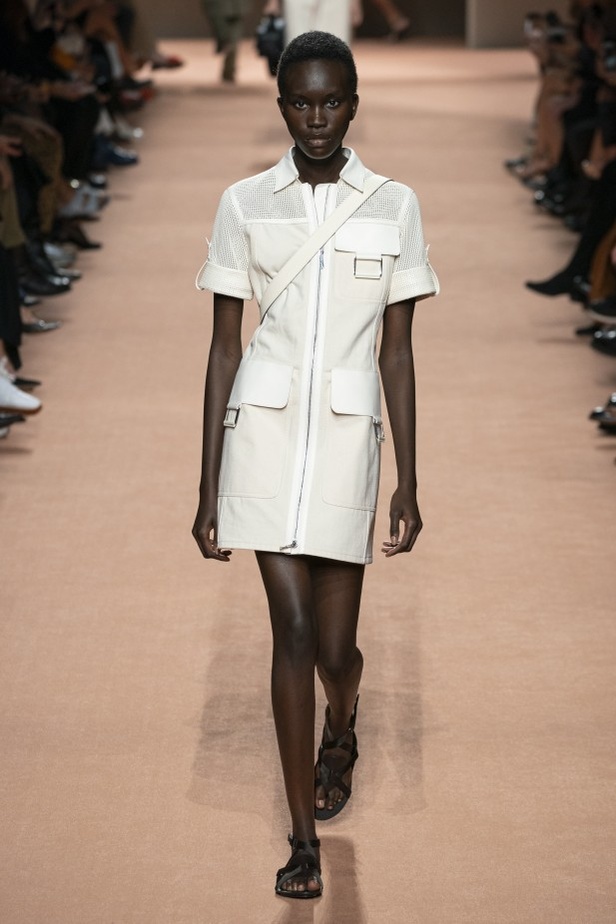 اسبوع الموضة في باريس 2019 مجموعة HERMES لربيع وصيف 2020