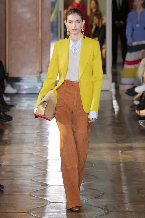 اسبوع الموضة في باريس 2019 مجموعة altuzarra للملابس الجاهزة لربيع وصيف 2020