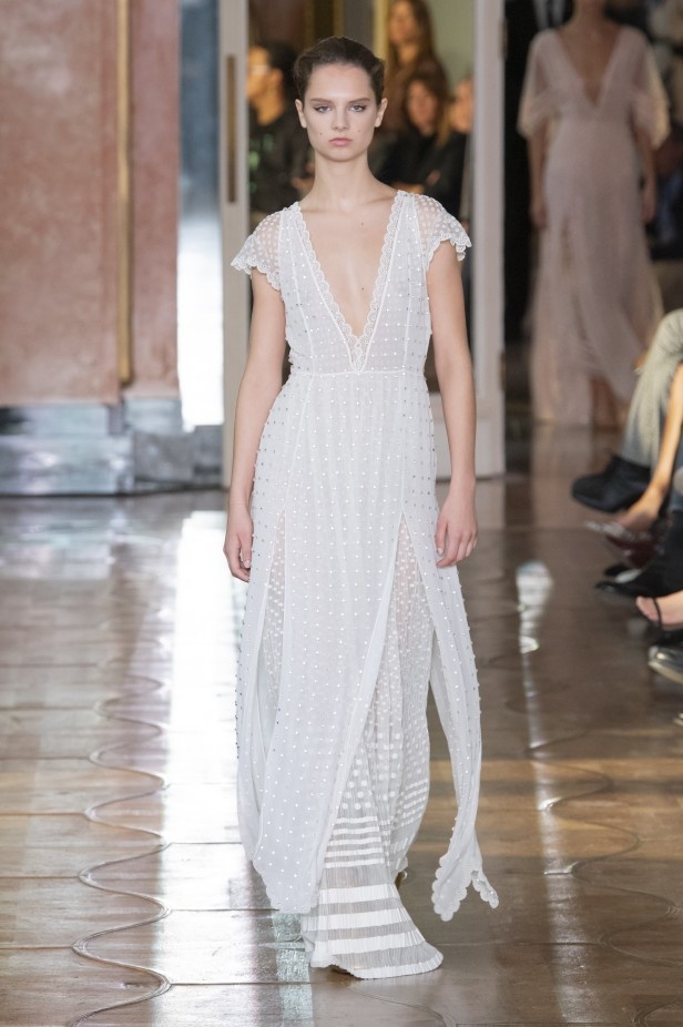 اسبوع الموضة في باريس 2019 مجموعة altuzarra للملابس الجاهزة لربيع وصيف 2020