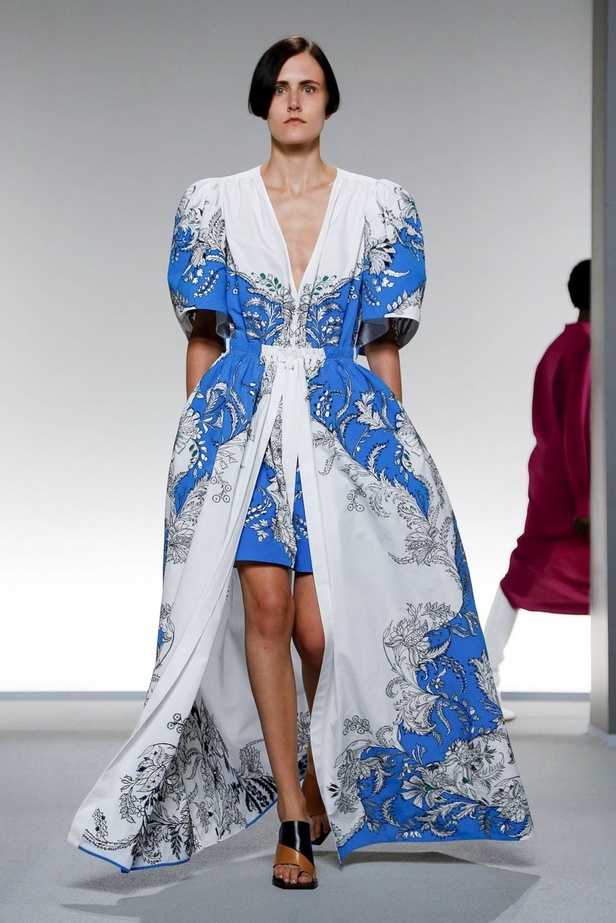 اسبوع الموضة في باريس 2019 مجموعة GIVENCHY لربيع وصيف 2020