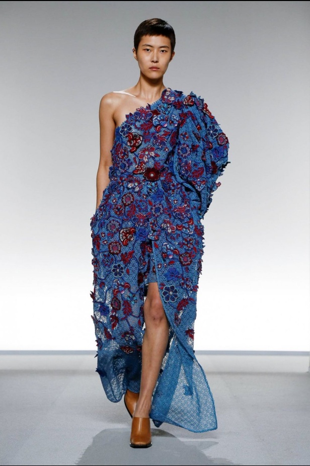 اسبوع الموضة في باريس 2019 مجموعة GIVENCHY لربيع وصيف 2020