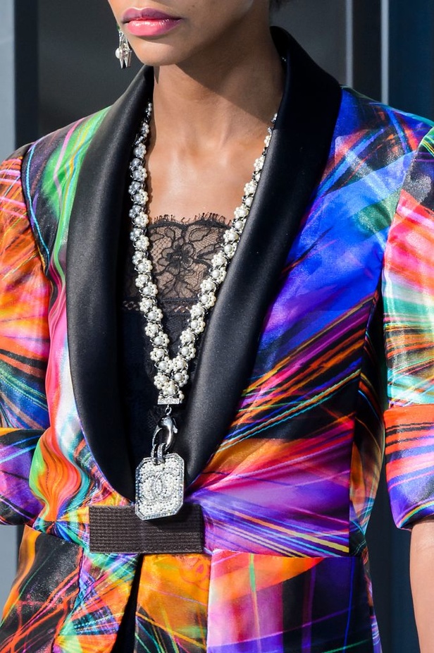 مجموعة "شانيل" لموسم ربيع وصيف 2017