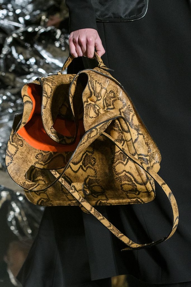 مجموعة جيفنشي لموسم ربيع وصيف 2017