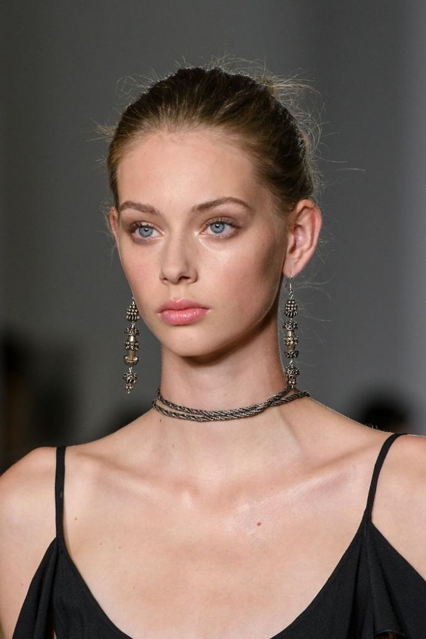 مجموعة Daks لربيع وصيف 2017