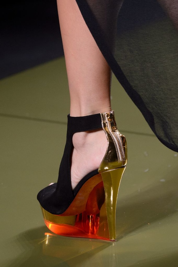 عرض أزياء Balmain لصيف وربيع ٢٠١٧ !