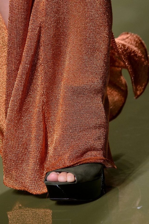 عرض أزياء Balmain لصيف وربيع ٢٠١٧ !