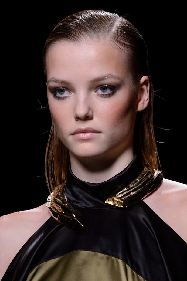 عرض أزياء Balmain لصيف وربيع ٢٠١٧ !