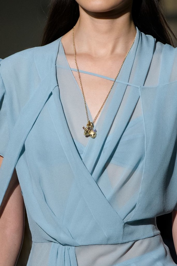 مجموعة John Galliano لربيع وصيف 2017